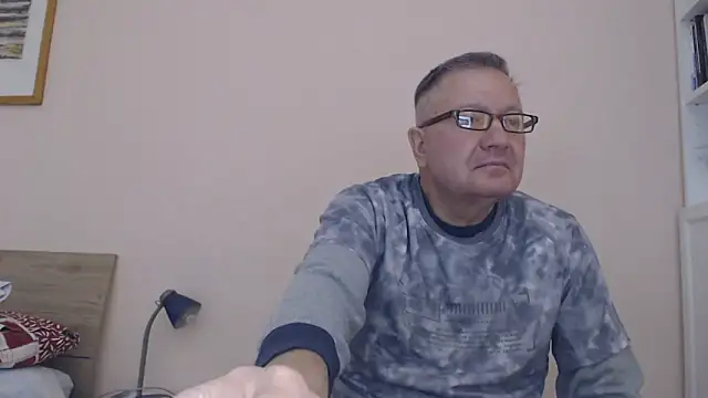 YOU6me online show from 5, 10, 2025