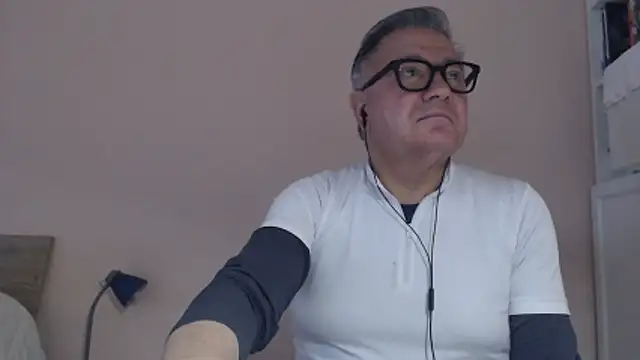 YOU6me online show from 16, 12, 2025