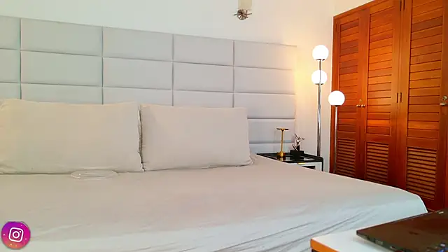 lissetlong69 online show from 24, 2, 2026