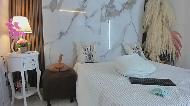 hannahill69 online show from 4, 3, 2025