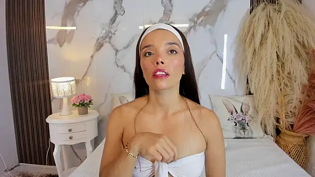 hannahill69 online show from 15, 4, 2026