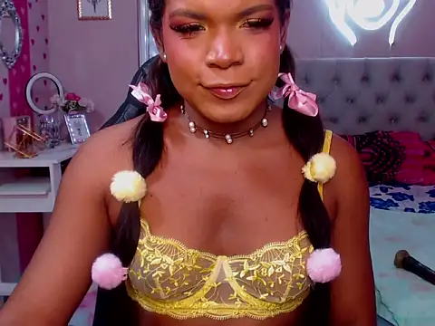 Snapshot of alexa_rodriicum chatting on 6, 10, 2025 alexa rodriicum online show from 6, 10, 2025