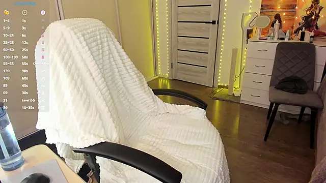 Snapshot of Ophelia_mm chatting on 15, 11, 2025 Ophelia mm online show from 15, 11, 2025