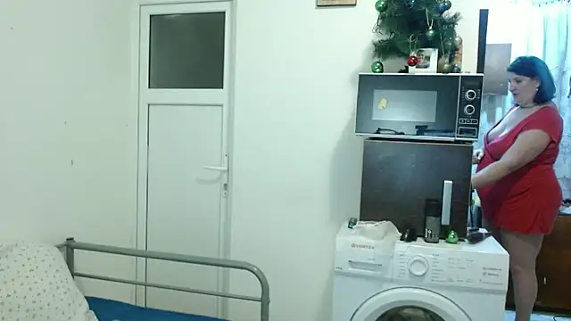 RidemerafSuzana online show from 23, 2, 2025