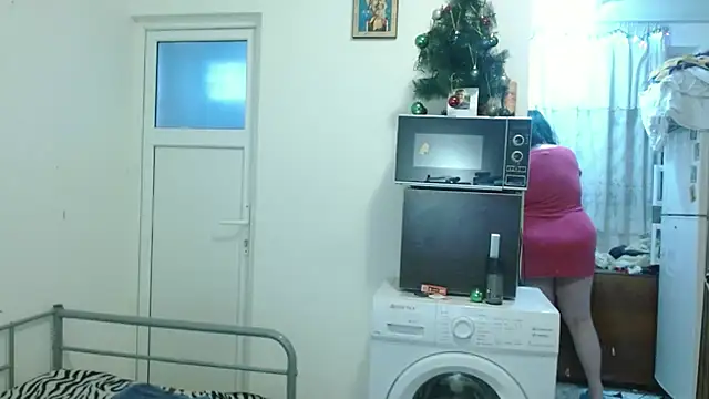 RidemerafSuzana online show from 8, 2, 2025