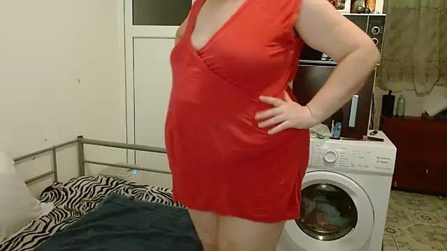 RidemerafSuzana online show from 11, 2, 2025