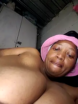 Snapshot of winterqueenx chatting on 20, 12, 2025 winterqueenx online show from 20, 12, 2025