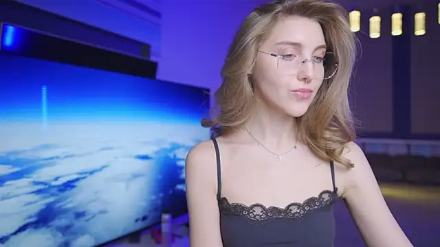 CassiaBlade1 online show from 11, 4, 2026