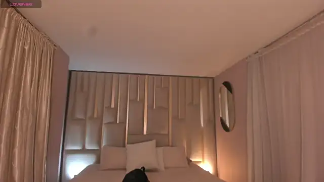 AnaDurant online show from 28, 9, 2025