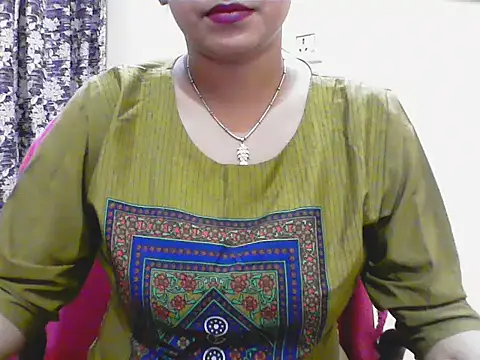 LovingPihu online show from 5, 5, 2026