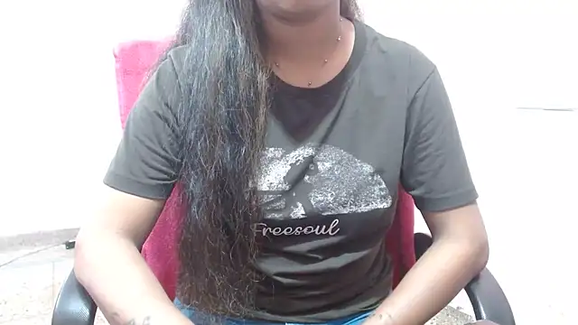 LovingPihu online show from 18, 3, 2025