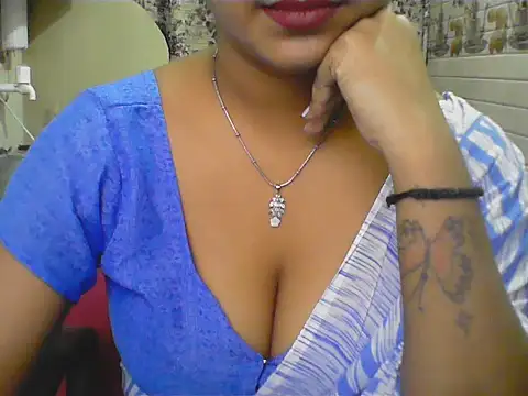 Snapshot of LovingPihu chatting on 11, 6, 2026 LovingPihu online show from 11, 6, 2026