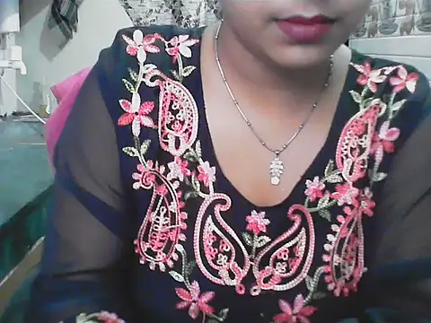 Snapshot of LovingPihu chatting on 12, 6, 2026 LovingPihu online show from 12, 6, 2026