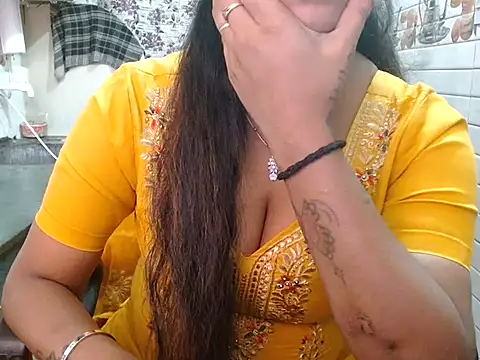 LovingPihu online show from 14, 3, 2026