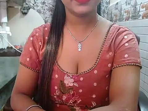 LovingPihu online show from 5, 2, 2026