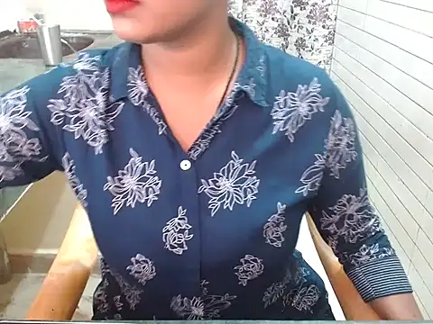 LovingPihu online show from 14, 10, 2025