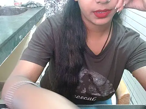 LovingPihu online show from 13, 10, 2025