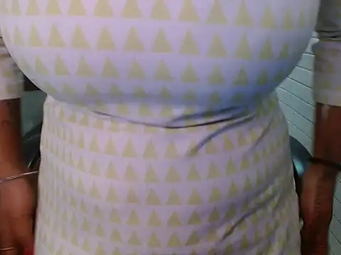 LovingPihu online show from 10, 10, 2025