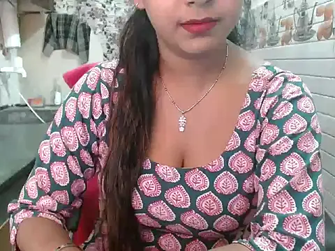 LovingPihu online show from 13, 3, 2026