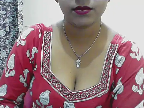 LovingPihu online show from 3, 5, 2026