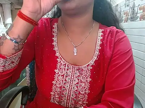 LovingPihu online show from 29, 3, 2026