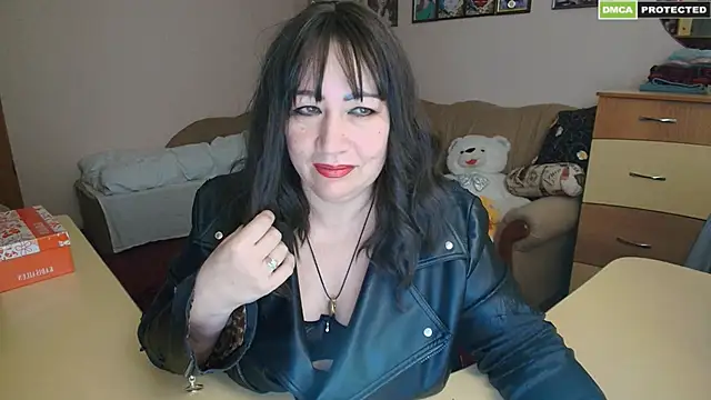 Lucretia Goldi  online show from 19, 3, 2025