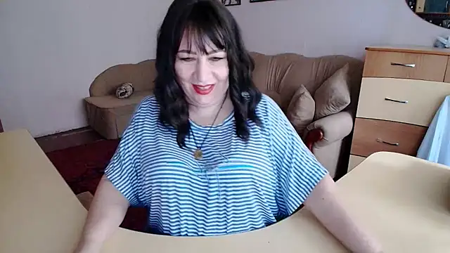 Lucretia Goldi  online show from 29, 11, 2025