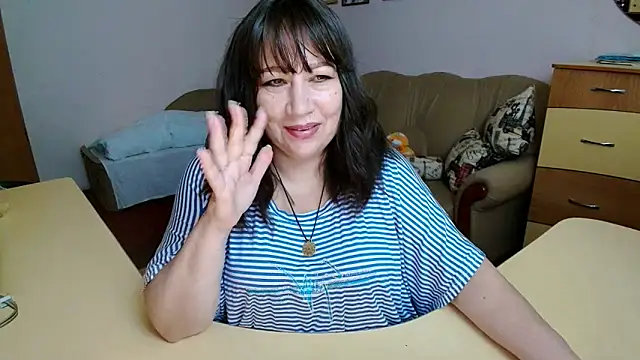 Lucretia Goldi  online show from 19, 10, 2025