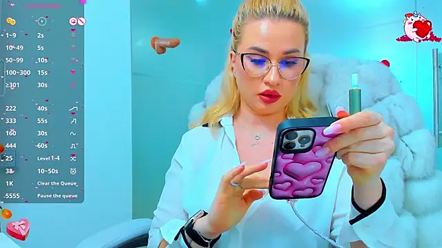 Snapshot of sassy_madeline chatting on 13, 2, 2025 sassy madeline online show from 13, 2, 2025