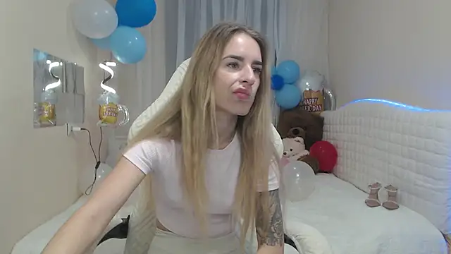 DeboraHorny online show from 6, 10, 2025