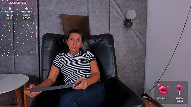 Snapshot of Keyla_Milf chatting on 19, 6, 2026 Keyla Milf online show from 19, 6, 2026