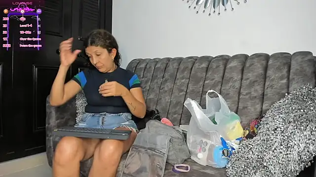 Keyla Milf online show from 1, 10, 2025