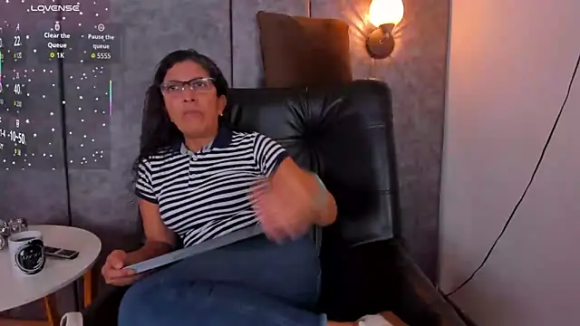 Snapshot of Keyla_Milf chatting on 10, 6, 2026 Keyla Milf online show from 10, 6, 2026