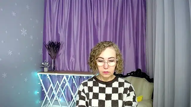 queen a n i online show from 31, 5, 2026