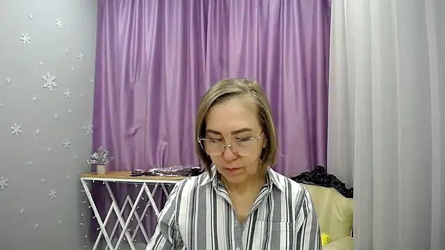 queen a n i online show from 8, 3, 2026