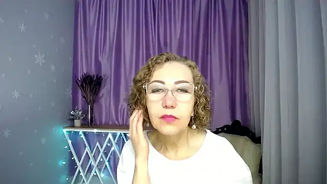 Snapshot of queen_a_n_i chatting on 14, 6, 2026 queen a n i online show from 14, 6, 2026