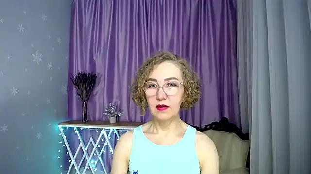 queen a n i online show from 10, 5, 2026