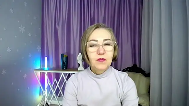 queen a n i online show from 24, 11, 2025