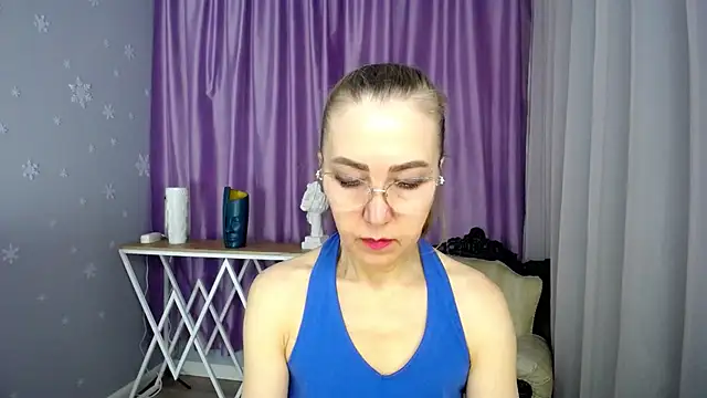 queen a n i online show from 19, 3, 2025