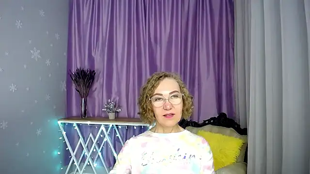 queen a n i online show from 23, 5, 2026