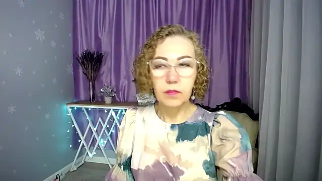 Snapshot of queen_a_n_i chatting on 20, 6, 2026 queen a n i online show from 20, 6, 2026