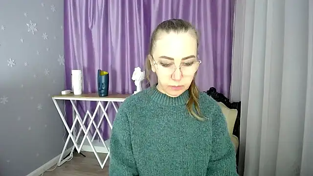 queen a n i online show from 18, 3, 2025