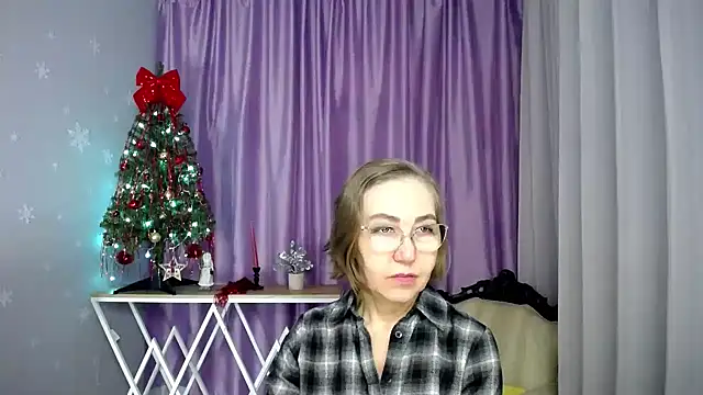 queen a n i online show from 25, 2, 2026