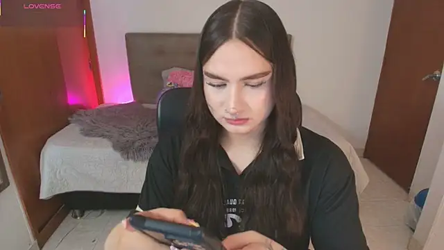 Snapshot of Miley_Baker chatting on 19, 6, 2026 Miley Baker online show from 19, 6, 2026