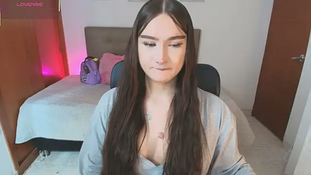 Miley Baker online show from 17, 4, 2026