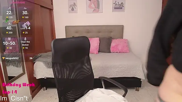 Snapshot of Miley_Baker chatting on 25, 9, 2025 Miley Baker online show from 25, 9, 2025