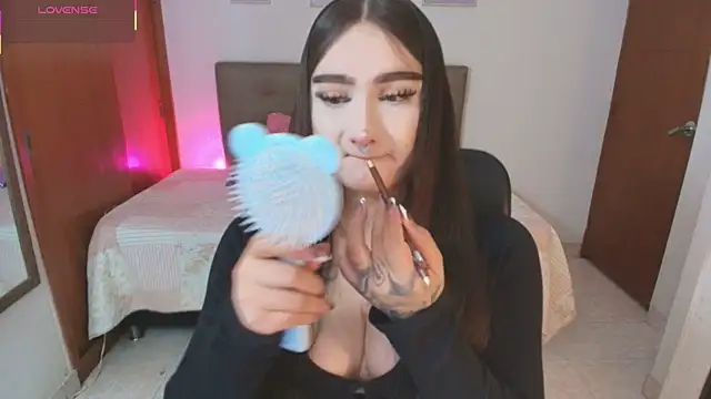 Miley Baker online show from 5, 5, 2026