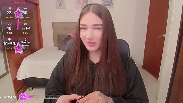 Snapshot of Miley_Baker chatting on 5, 11, 2025 Miley Baker online show from 5, 11, 2025