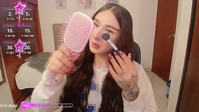 Snapshot of Miley_Baker chatting on 14, 11, 2025 Miley Baker online show from 14, 11, 2025