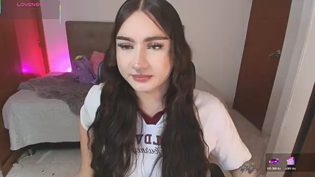Snapshot of Miley_Baker chatting on 12, 6, 2026 Miley Baker online show from 12, 6, 2026